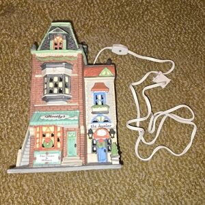 DOROTHY'S DRESS SHOP Christmas in the City DEPARTMENT 56 ILLUMINATED LIMIT ED.